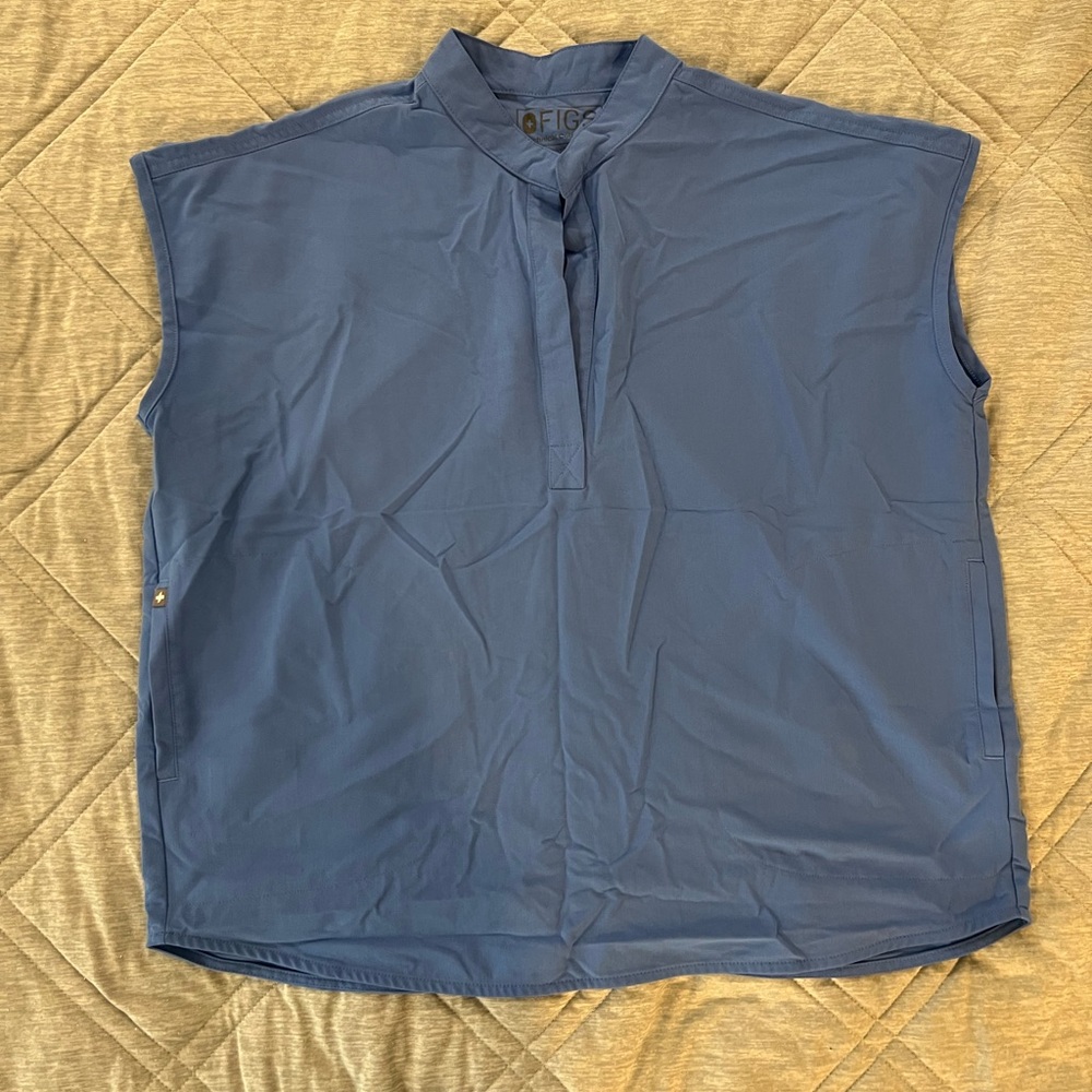 Figs Ceil Blue Rafaela top